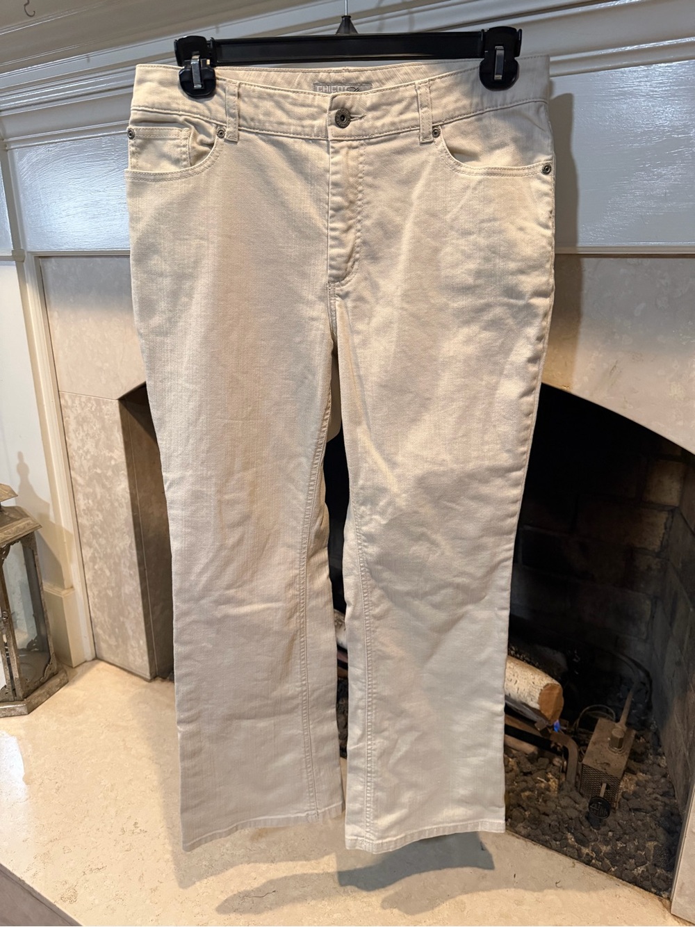 Chico's Platinum Women's Boyfriend Jeans in Cream size 12